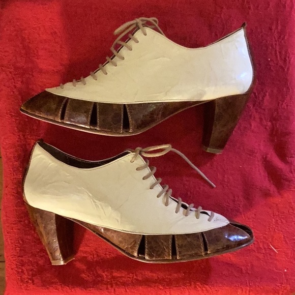 Giraudon New York Two-Tone Leather Peep-Toe Heels; Vintage Inspired EU 41 US 10 - Picture 2 of 7